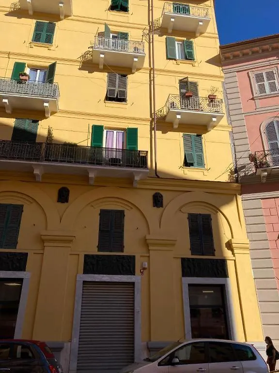 Apartamento La Maison Des Caprices_ La Spezia _Stazione_5Terre Itália